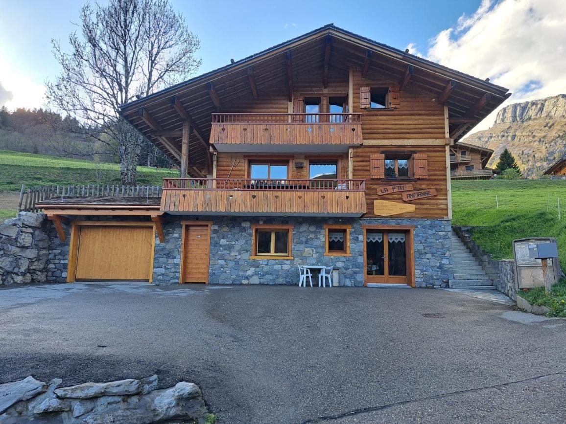 La Petite Anfiane Villa Le Grand-Bornand Luaran gambar